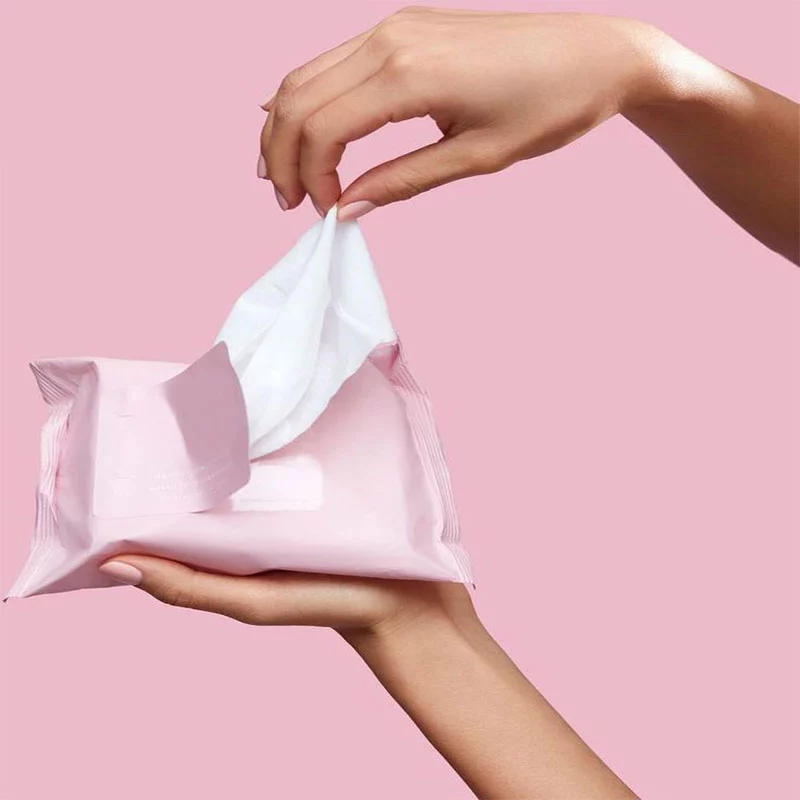 Essentials de bebé gratis: toallitas para bebés, toallitas de limpieza y toallitas corporales