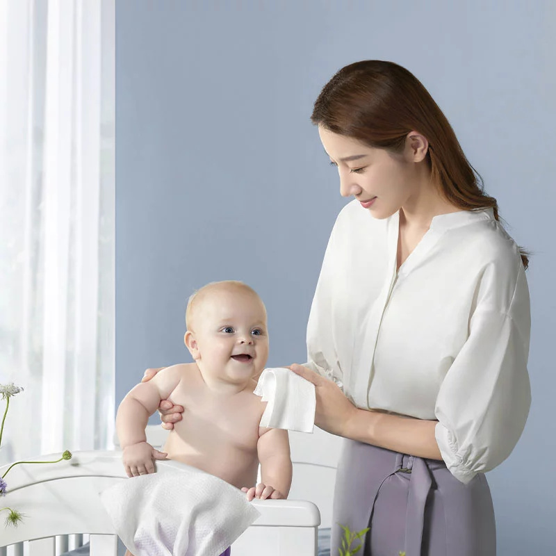 Toallitas húmedas de agua para bebés